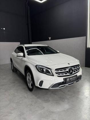 MERCEDES-BENZ GLA 200 1.6 CGI FLEX ADVANCE 7G-DCT MERCEDES-BENZ GLA 200 1.6 CGI FLEX ADVANCE 7G-DCT